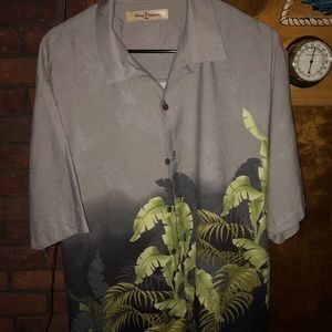 Tommy Bahama 100% Silk button up embroidered Large